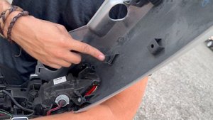 Suzuki Burgman 400 - Rear Covers Removal / Installation - 2017 to current | Mitch's Scooter Stuff