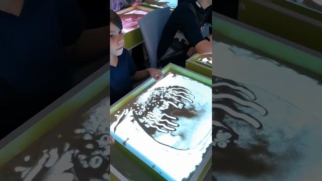 Рисование песком с детьми по нашим урокам смотреть онлайн