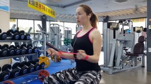Mini Band Arms and Back. Упражнения для рук и спины с резинкой.