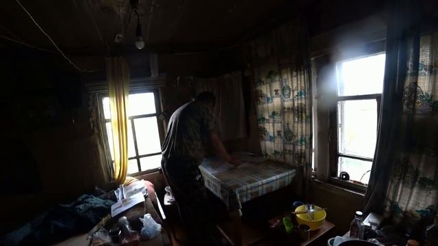 В ЭТИХ КРАЯХ, РЫБУ МЕРЯЮТ ВЁДРАМИ \РЫБАЛКА В ВЕТЕР, ОКУНЬ НА РЕЗИНУ\ ПХД В ИЗБЕ, ПОДАРКИ, УХА, КАЙФ смотреть онлайн