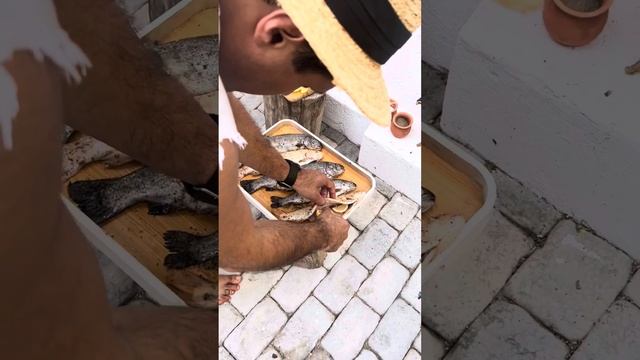 Речная форель на мангале с лимоном