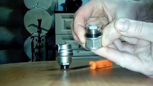 Отсекающий клапан для автоматического воздухоотводчика.