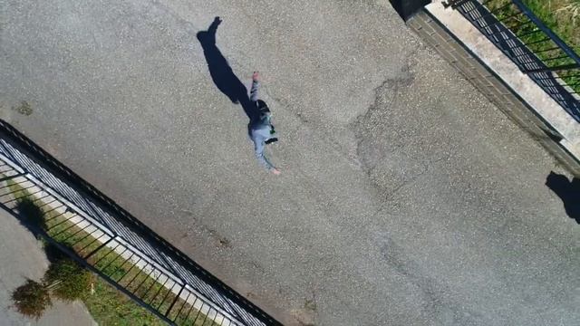 Tekk Hoverboard 8 NEO Trailer - Giovane e colorato смотреть онлайн