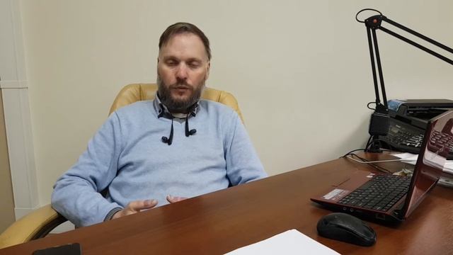 Выписать из квартиры с согласия человека через суд.