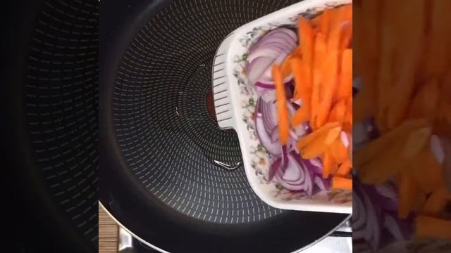 Фунчоза со свининой и ананасами! Супер ужин у тебя на столе.