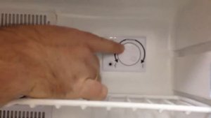 Холодильный шкаф BC 42B