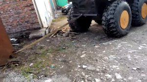 Бортоповоротный вездеход
