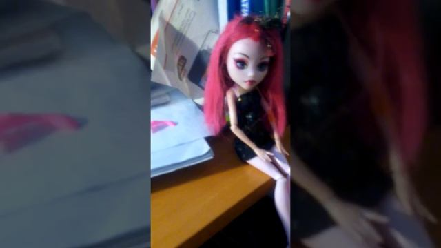 Улучшение волос и макияжа куклы... смотреть онлайн