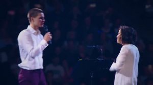 Сделал предложение девушке на концерте Басты