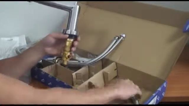 Смеситель GROHE Bau Loop 25116000 смотреть онлайн