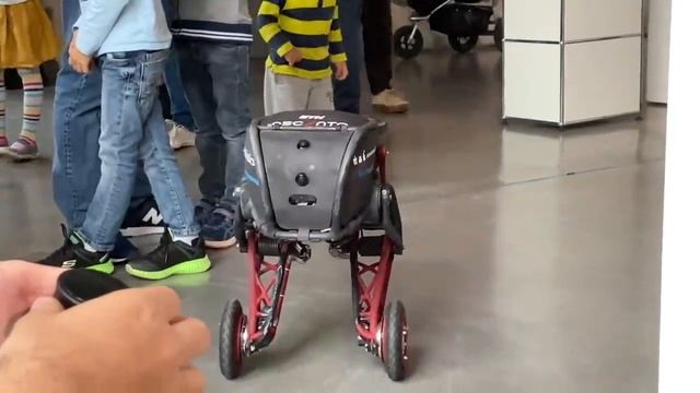 Ascento 2 двух колесный прыгающий робот смотреть онлайн