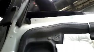 Как снять извлечь заменить стекло задней двери BMW 5 F10/demontaz zamiana szyby drzwi tyl