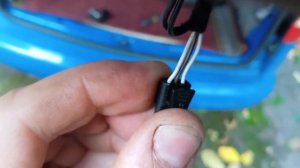 Проверка работы выключателя отпирания двери/крышки багажного отсека Фольксваген Кадди. Электросхема