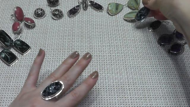 ЧАРОИТ ,СЕРАФИНИТ ,АСТРОФИЛЛИТ , КАХОЛОНГ И ДРУГИЕ ПРИРОДНЫЕ КАМНИ В СЕРЕБРЕ. смотреть онлайн