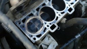 Нашли почему стучит мотор на приоре