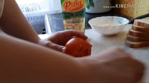 Бутерброды с сыром и помидорами