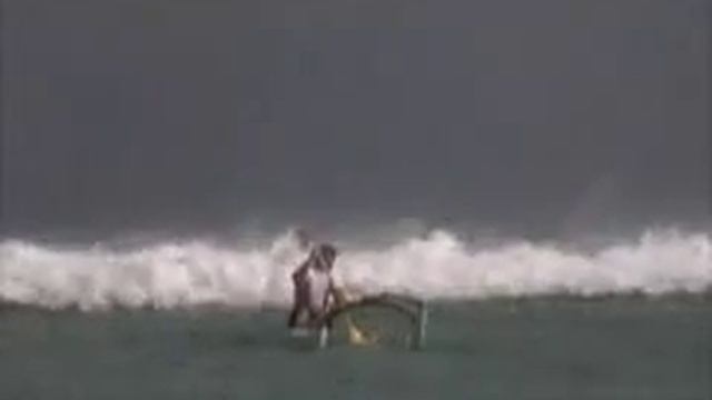 Outrigger Canoe Surfing смотреть онлайн