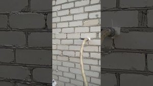 Утепление зазора внутри стен фасада дома. Закачка утеплителя в пустоты. Дышащий монолитный пеноплас