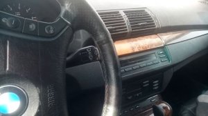 Как открыть багажник BMW Х5 при севшем аккумуляторе