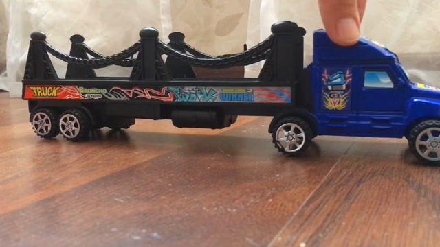 Мультик Пластиковые Игрушечные Машинки и Автовоз! Plastic Toy Cars! Car Transporter смотреть онлайн