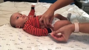 How to Change a Baby Diaper | NO LEAKS | Huggies