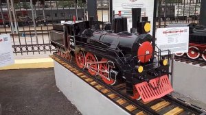 Выставка моделей паровозов.