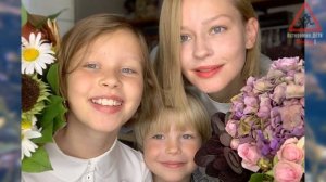 БЕДНЫЙ РЕБЕНОК | Дочь Юлии Пересильд и Алексея Учителя ПРИЗНАЛАСЬ, что ДАВНО НЕ ВИДЕЛА ОТЦА