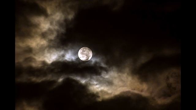 Пропала луна 23.04.2020г. The moon disappeared on 04/23/2020. смотреть онлайн