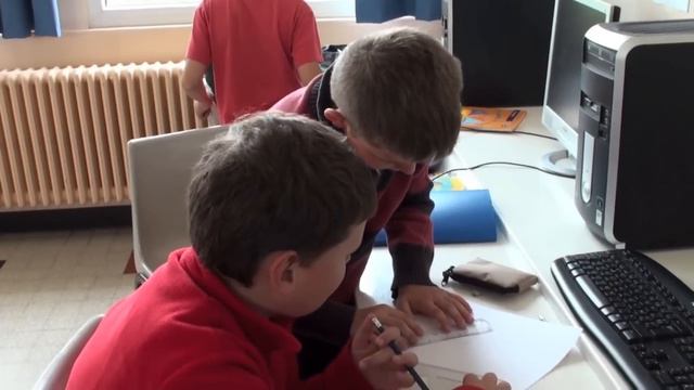 Géométrie dynamique en CM1 - 2e partie - école Victor Hugo La Madeleine.mov смотреть онлайн