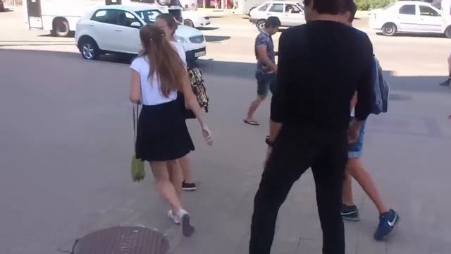 КАК ЛЕГКО ПОЦЕЛОВАТЬ ДЕВУШКУ смотреть онлайн