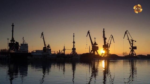 Азовский судоремонтный завод