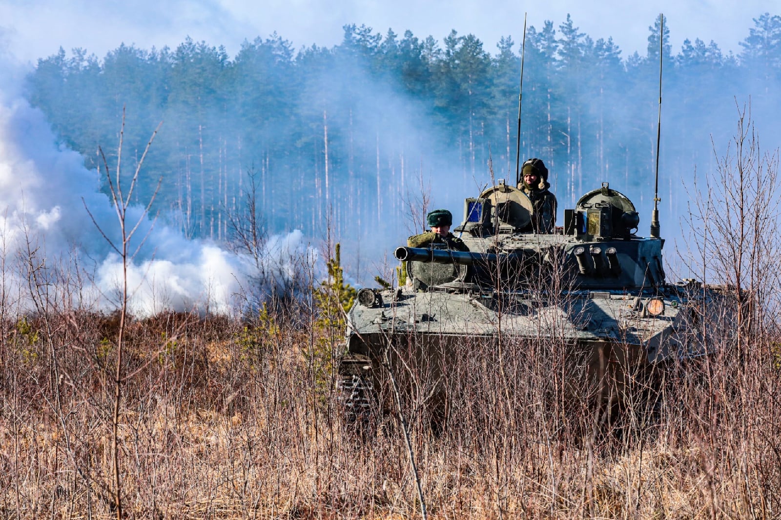 Боевые действия. Учения ВДВ 2021. Воска Росси возле Ураины. Тактические учения в Пскове.