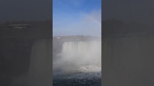 ниагарский водопад: красивый водопад в канаде в городе ниагара фолс