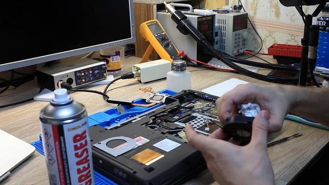 Обслуживание системы охлаждения ноутбука.