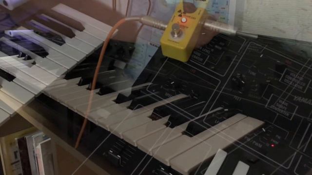 Kemek - Yamaha CS10 Analog Synth Drone смотреть онлайн