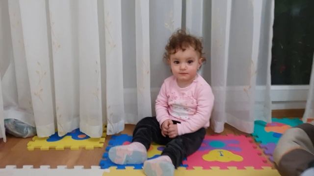 ДВОЙНЯ - будущий БЛОГЕР ?✅ Аслан ВЫТИРАЕТ пол✅ брат КАТАЕТ СЕСТРУ на велосипеде ✅ ДУРАЧИМСЯ ?✅ смотреть онлайн