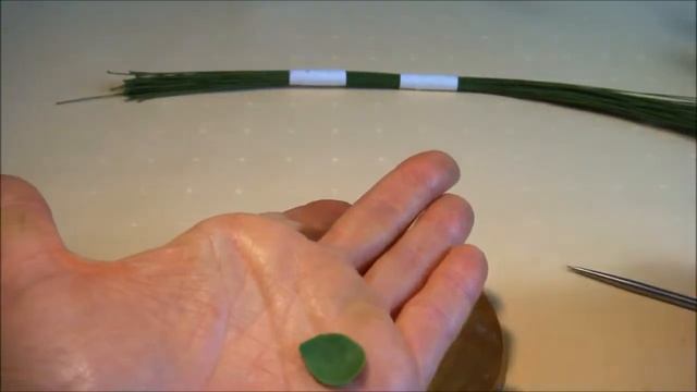 РЕАЛИСТИЧНЫЙ КЛЕВЕР из полимерной глины. Уроки для начинающих!!! Цветы из полимерной глины смотреть онлайн