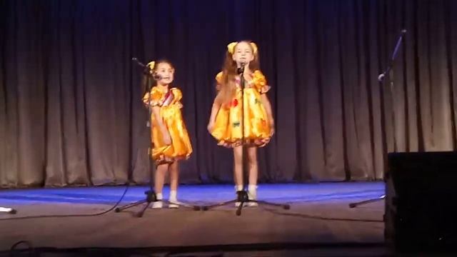 Айрапетян Мария и Белова Софья - 6 лет. Песня "Егоза" смотреть онлайн