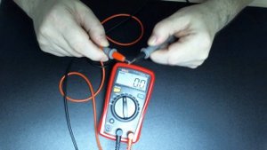 Доработка мультиметра UNI-T 33A+. Подсветка постоянная и кнопка ВКЛ ВЫКЛ