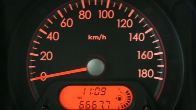 Suzuki Alto 1.0 Comfort GT Airco Lm. velgen смотреть онлайн