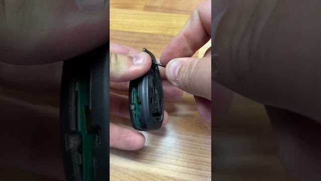 How To Change The Battery In A Ford Key-fob