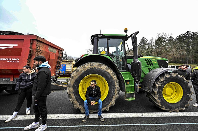Экстренный саммит ЕС открывается на фоне протестов европейских фермеров / События на ТВЦ