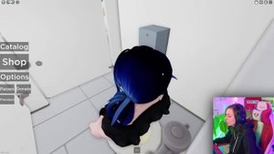? CHALLENGE: 24 H W TOALECIE PUBLICZNEJ ?!?! ?Public Bathroom Simulator Roblox