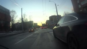 Еду на велосипеде по улице Курчатова.