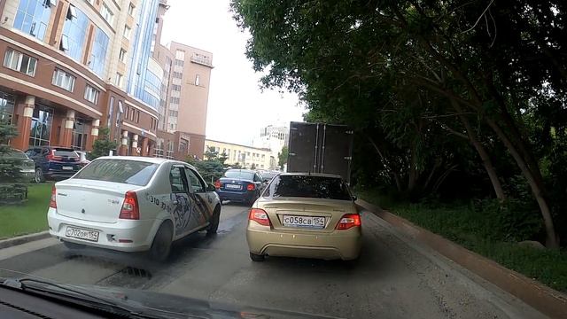 РЕМОНТ НА УЛ. ИППОДРОМСКАЯ/ УЛ. КИРОВА/НОВОСИБИРСК СЕГОДНЯ #ипподромская #кирова #новосибирск