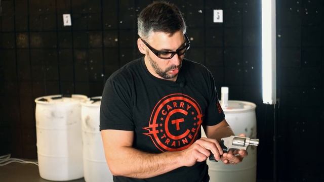 38 Special Revolver (Demonstrating How to Shoot Revolvers)