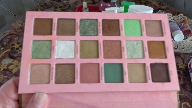 Навожу порядок // отдаю тени для век смотреть онлайн