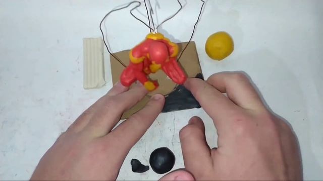 Железный паук (из комиксов) из пластилина смотреть онлайн