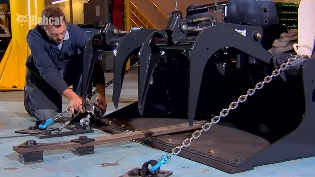 Closing Force Challenge: Bobcat Advantage for Industrial Grapples смотреть онлайн