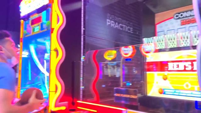 Jason and Alex go to Shopping Mall and Cinema Adventures смотреть онлайн